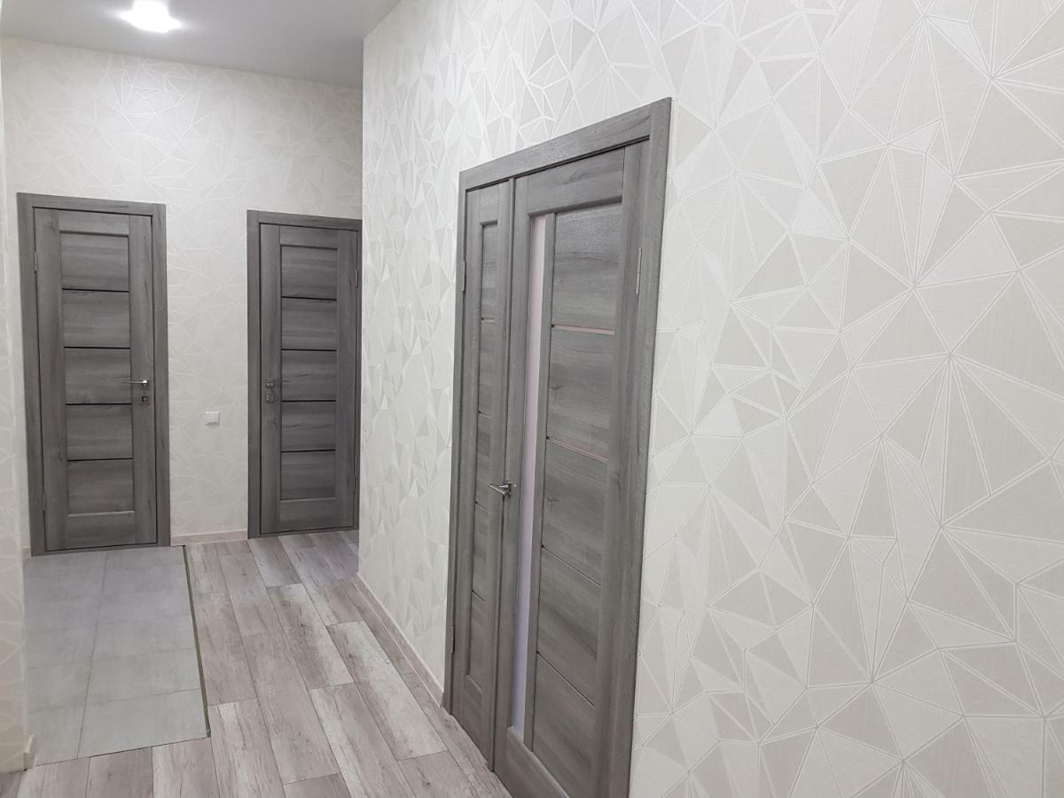 New Apartment On Parkovaya Čornomors'k Esterno foto